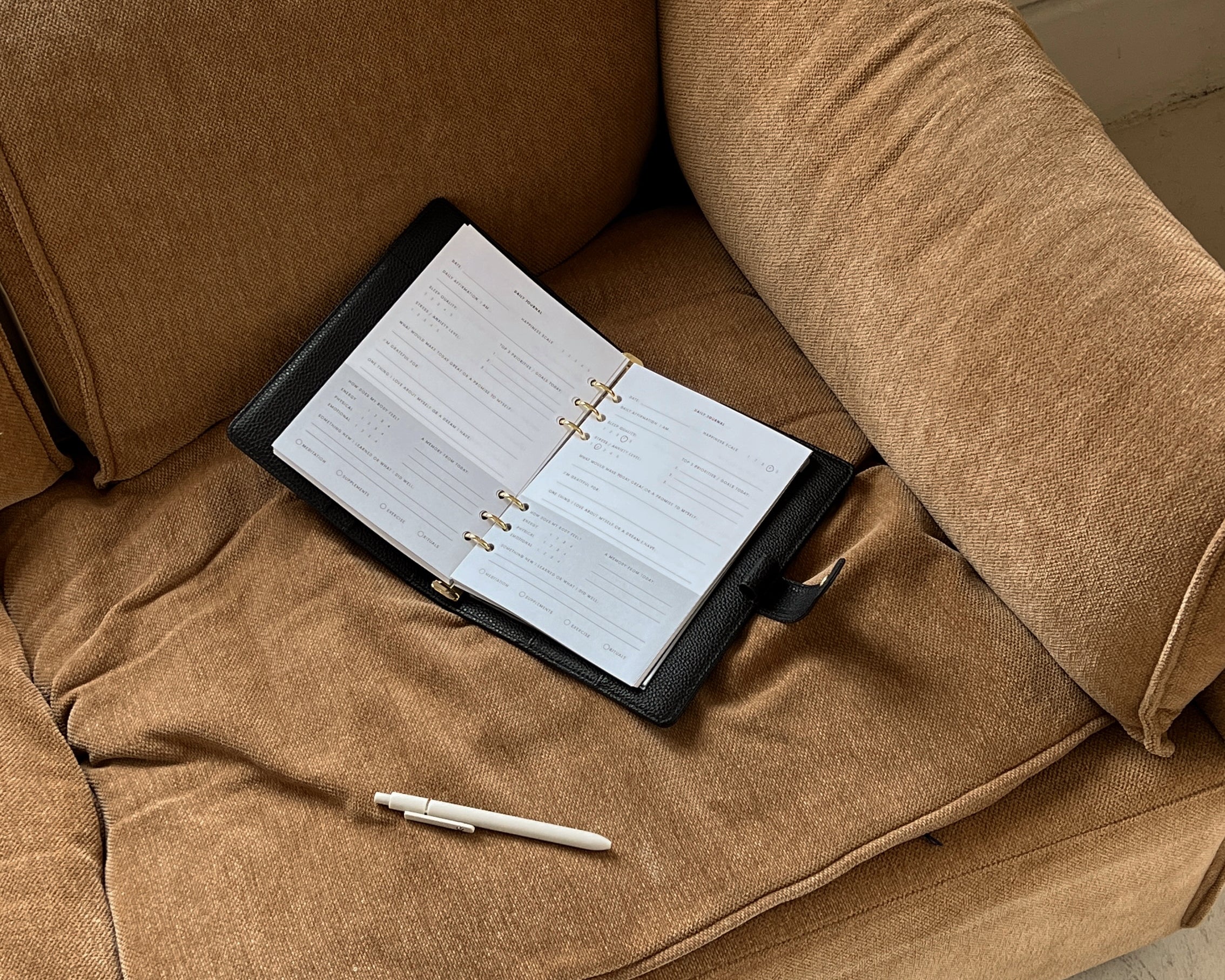Putting Pen to Paper: The Benefits of Journaling